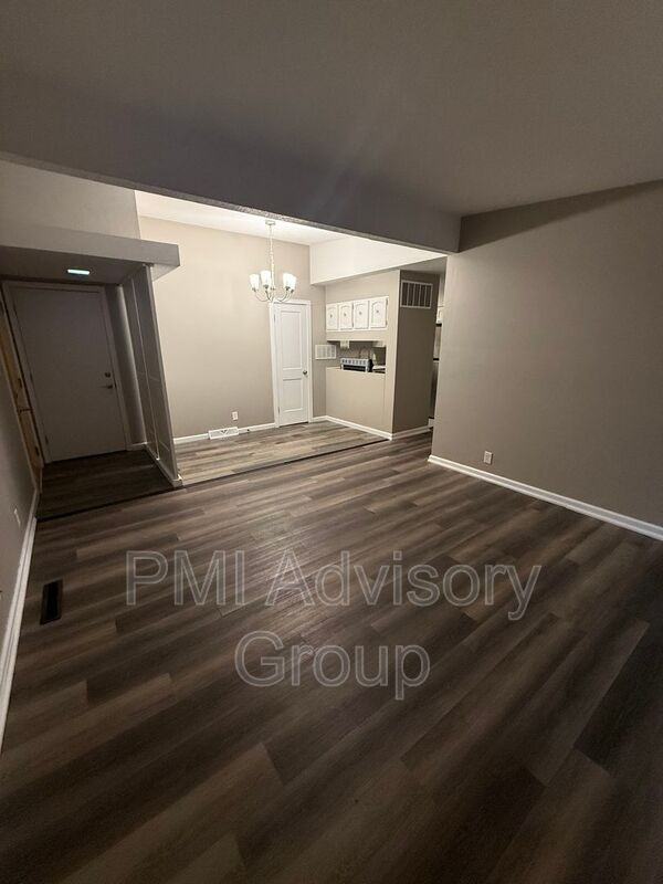 3625 Sw 29th Ter #2 - Photo 7 of 7