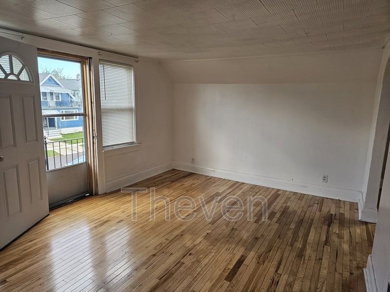 61 Marne Rd - Photo 4 of 20