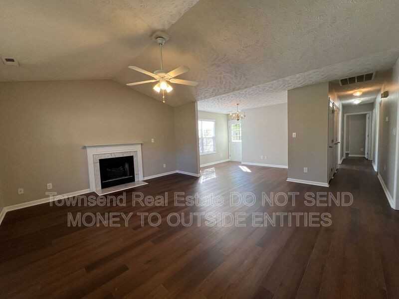 7113 Longmoor Dr - Photo 2 of 13