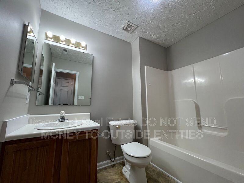 7113 Longmoor Dr - Photo 7 of 13