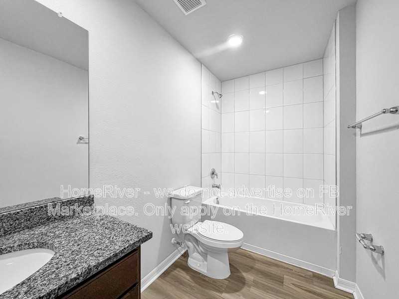 6480 Sweetbay Ln #202 - Photo 4 of 18