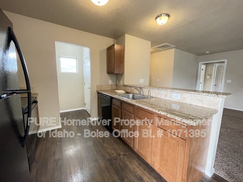 1559 S Allante Pl #201 - Photo 5 of 18