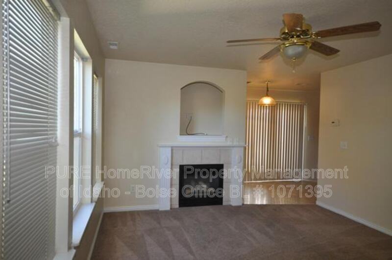 1304 S Ivy St #B - Photo 3 of 17