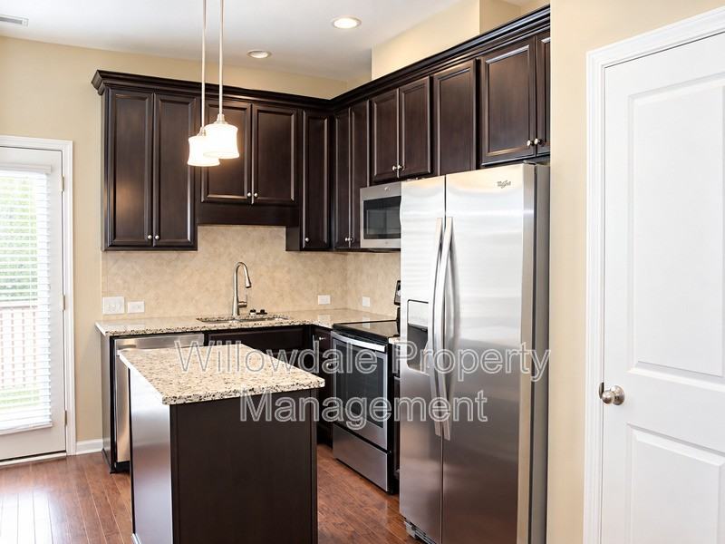 707 Wickham Ridge Rd - Photo 3 of 12