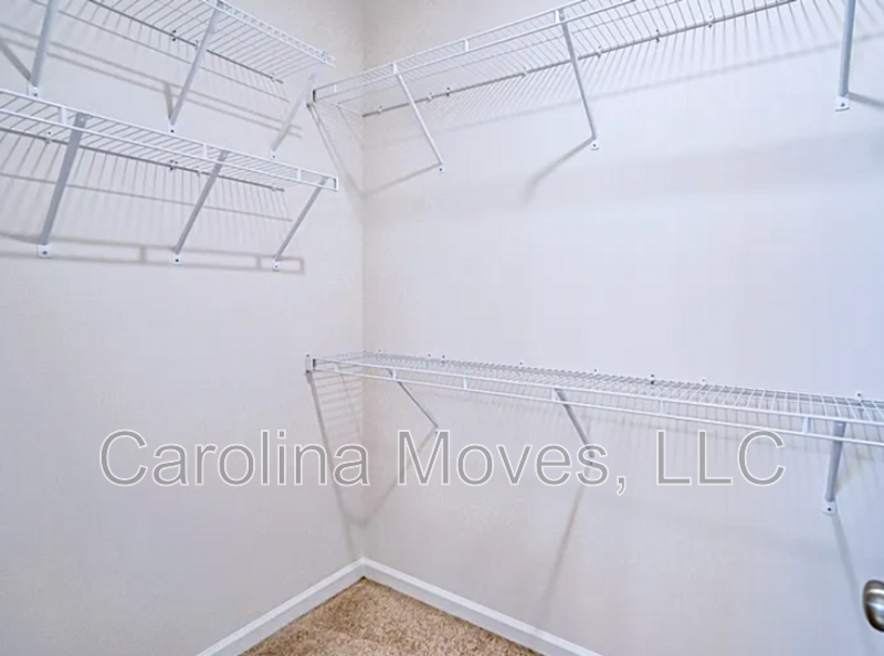 905 Bryden Ln - Photo 7 of 17