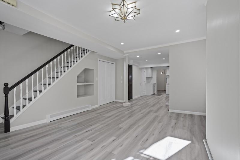 191 Ogden Ave - Photo 5 of 19