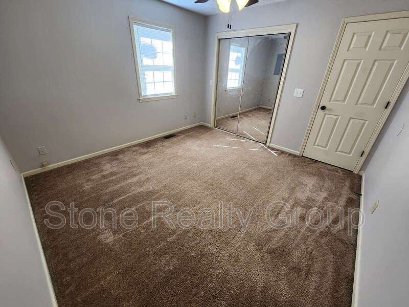4864 Pine Ridge Ct - Photo 7 of 11