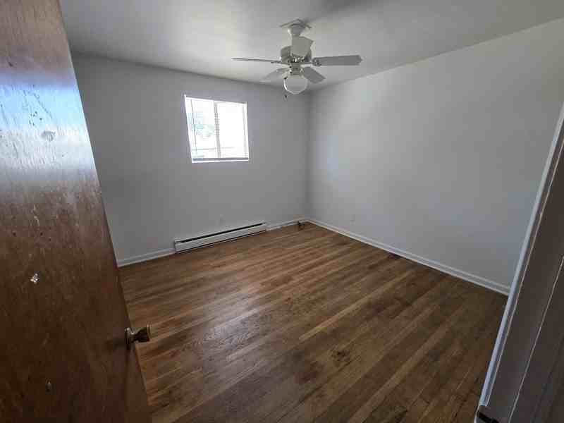 3215 Meadowbridge Rd #B0 - Photo 5 of 10