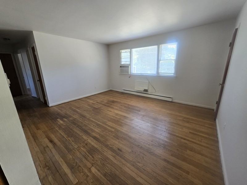 3215 Meadowbridge Rd #B0 - Photo 6 of 10