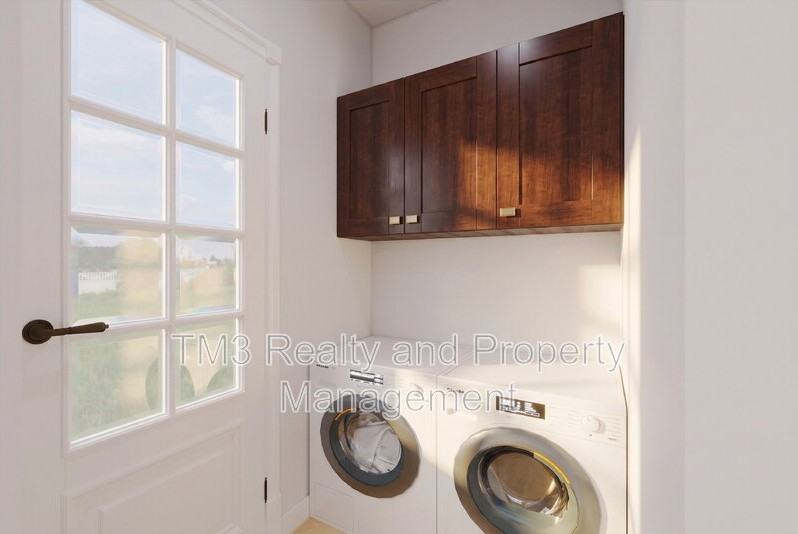740 S Ash St - Photo 7 of 7
