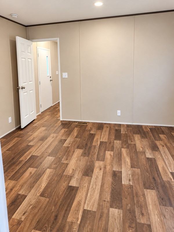 1979 Cardell Rd - Photo 5 of 6