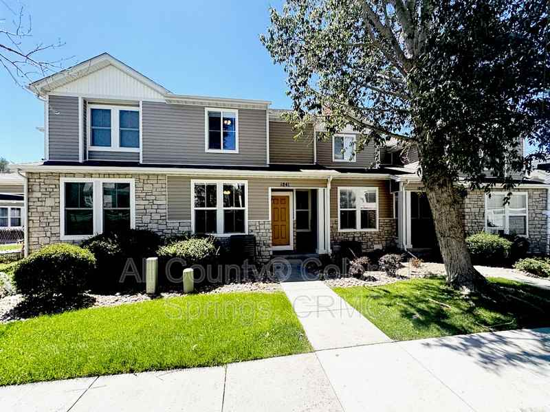 1841 Reilly Grv - Photo 2 of 36