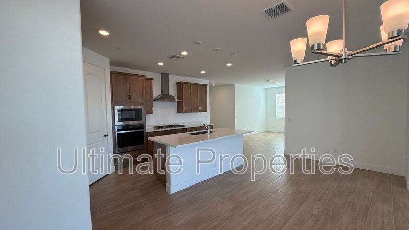 31958 N 116th Ave - Photo 2 of 18
