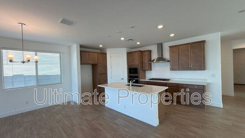 31958 N 116th Ave - Photo 3 of 18