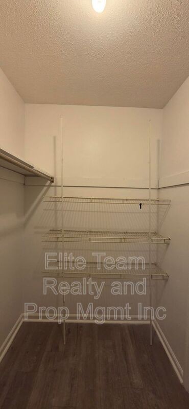 8625 Crows Nest Ln - Photo 4 of 5