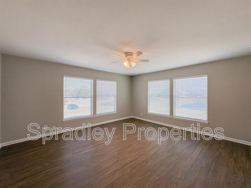 1701A W Avenue M - Photo 4 of 11