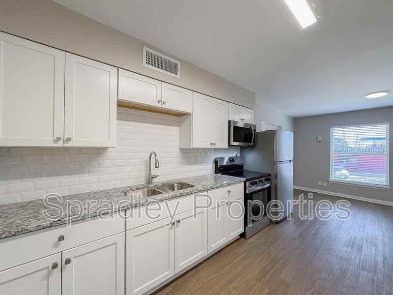 1701A W Avenue M - Photo 7 of 11