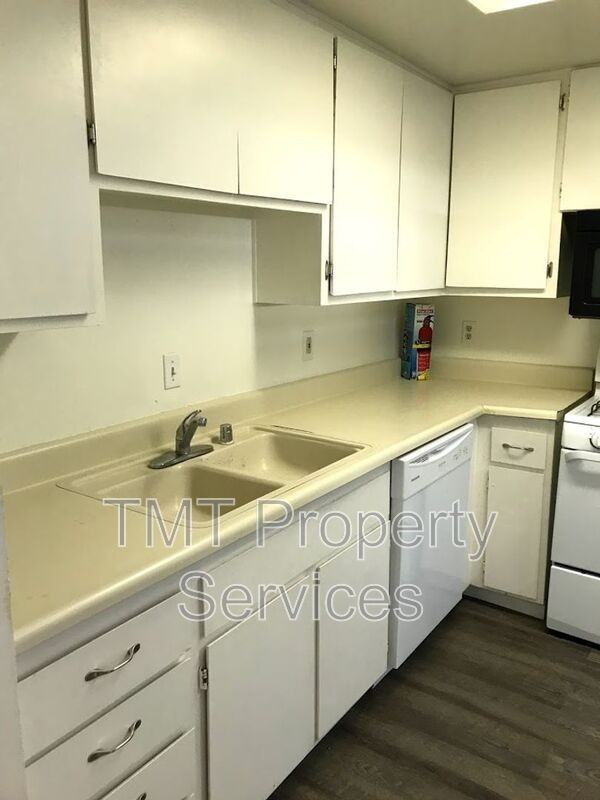 6503 Donegal Dr - Photo 3 of 14