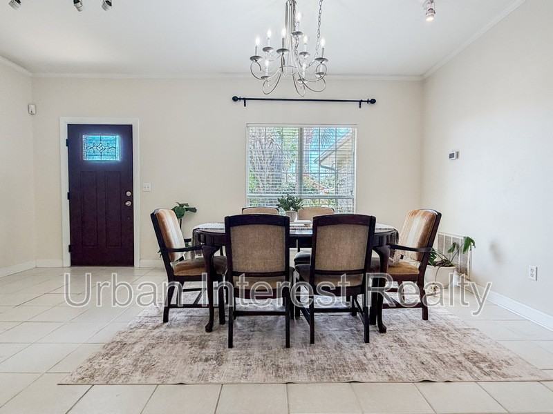 4041 Broken Arrow Ct - Photo 2 of 24