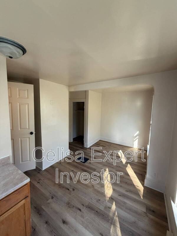2130 Broadway #21 - Photo 2 of 5