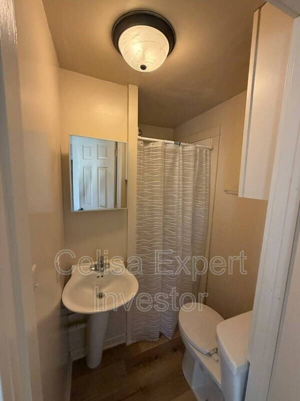 2130 Broadway #21 - Photo 5 of 5