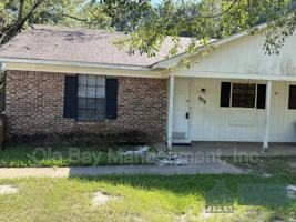 featured image of 929 Navco Rd