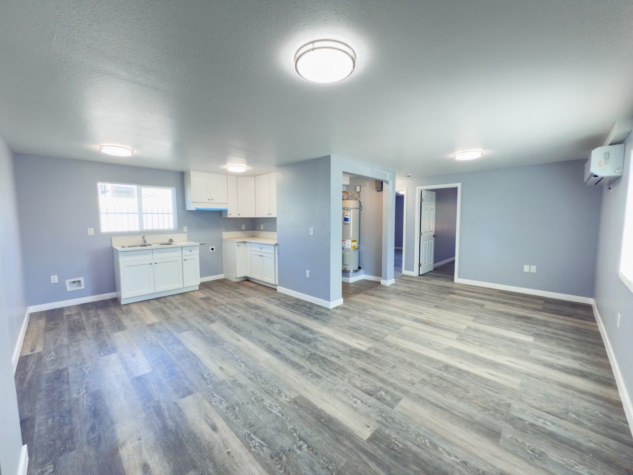 1159 East 10th Street #F - Photo 3 of 8