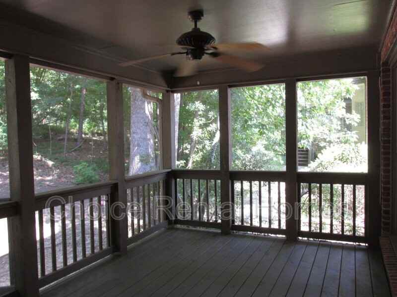6031 Rosemont Rd - Photo 6 of 50