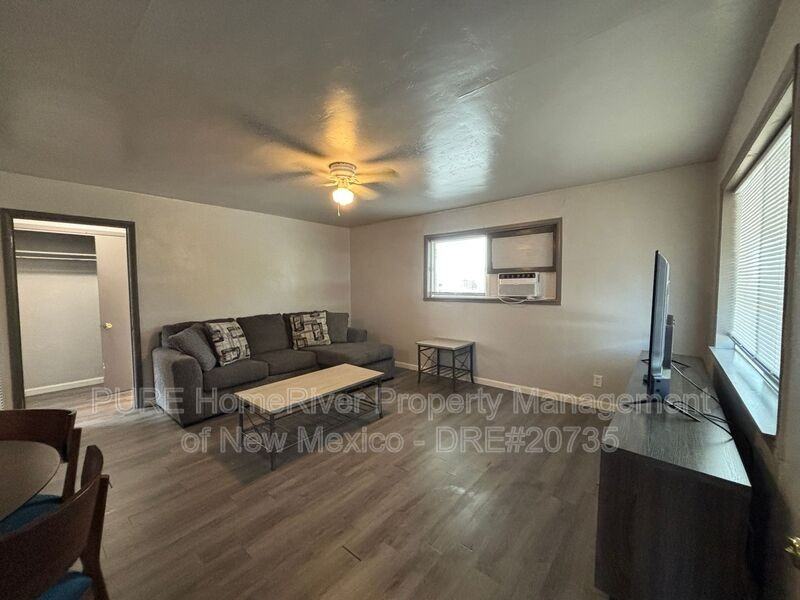 514 S Park Ave #5 - Photo 3 of 16