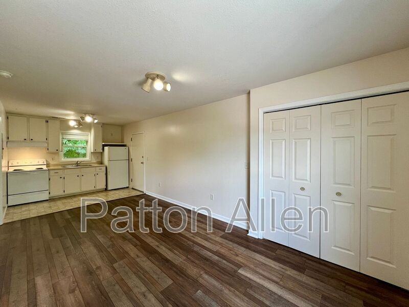 121 Citadel Dr #214 - Photo 4 of 11