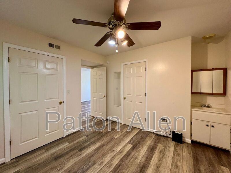 121 Citadel Dr #214 - Photo 6 of 11