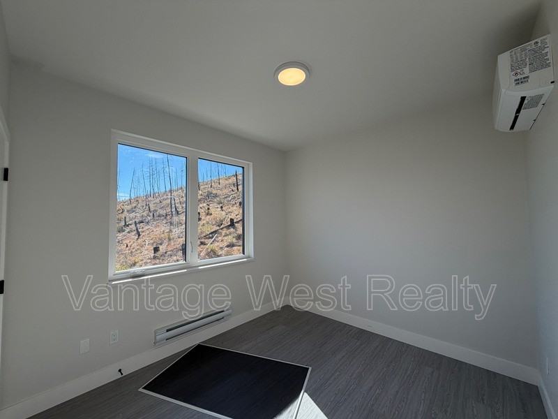 3701 Astoria Dr - Photo 7 of 20