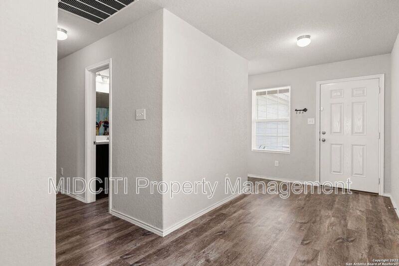 130 Expedition Way - Photo 4 of 11