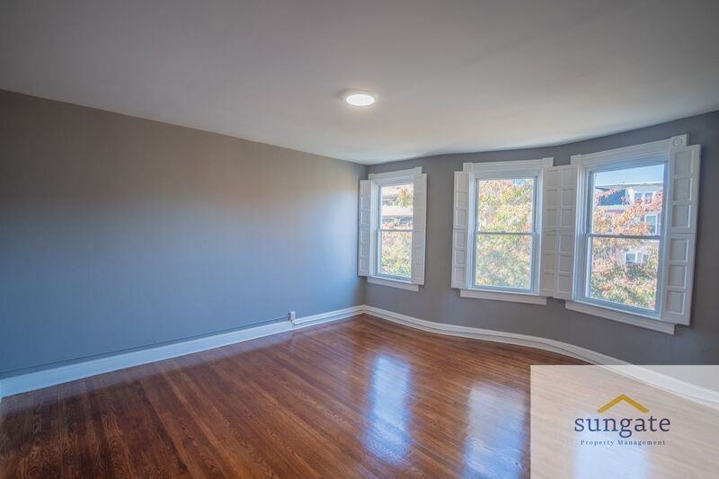 2635 N Charles St #3 - Photo 4 of 25