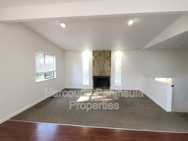 5691 Kitsap Way - Photo 6 of 19