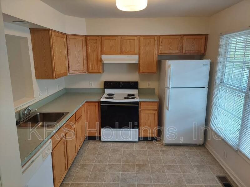 1143 Commercial Ct - Photo 4 of 12