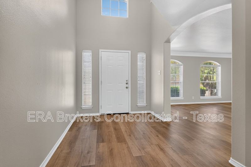 123 Alabaster - Photo 2 of 50