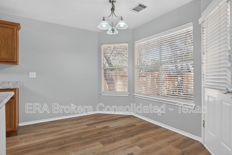 123 Alabaster - Photo 6 of 50