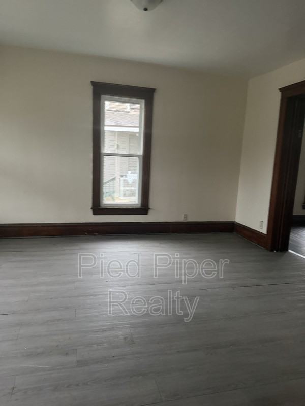 817 S Benton Ave - Photo 3 of 10