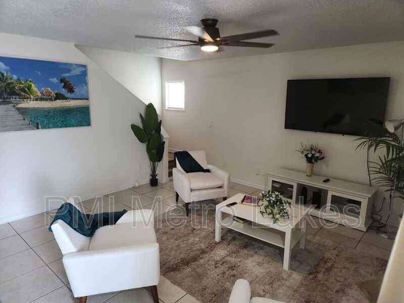 5026 Aventura Blvd - Photo 3 of 32