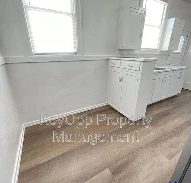 1666 24th Ave - Photo 6 of 17