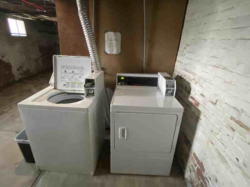 505 E Locust St #D - Photo 5 of 12