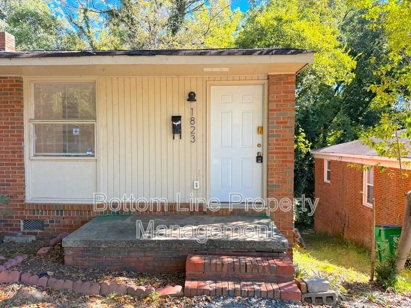 1823 Vinton St - Photo 2 of 12