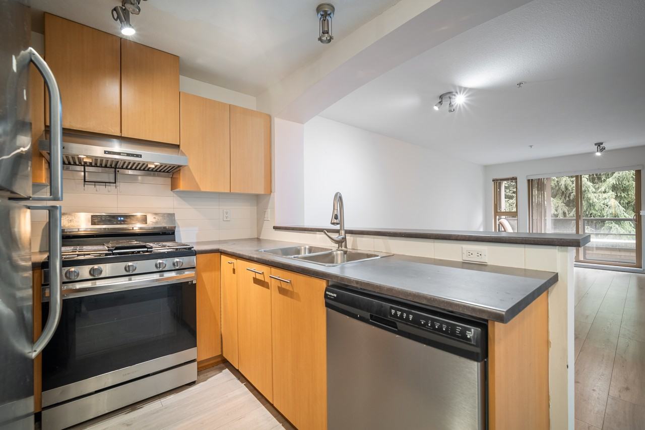 9319 University Crescent #400 - Photo 4 of 24