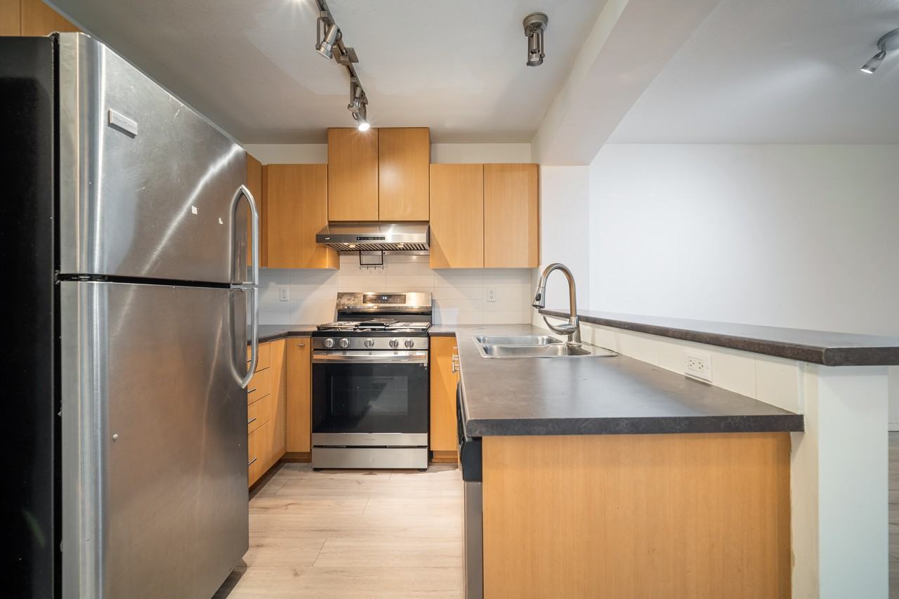 9319 University Crescent #400 - Photo 5 of 24
