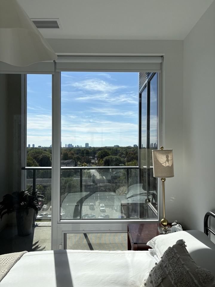 4010 Eglinton Avenue West #705 - Photo 4 of 11