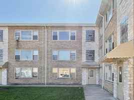 featured image of N Milwaukee Ave #3A