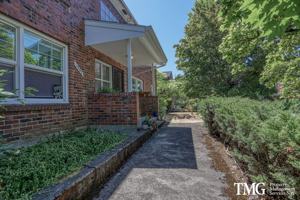 featured image of 1905 Daniels St