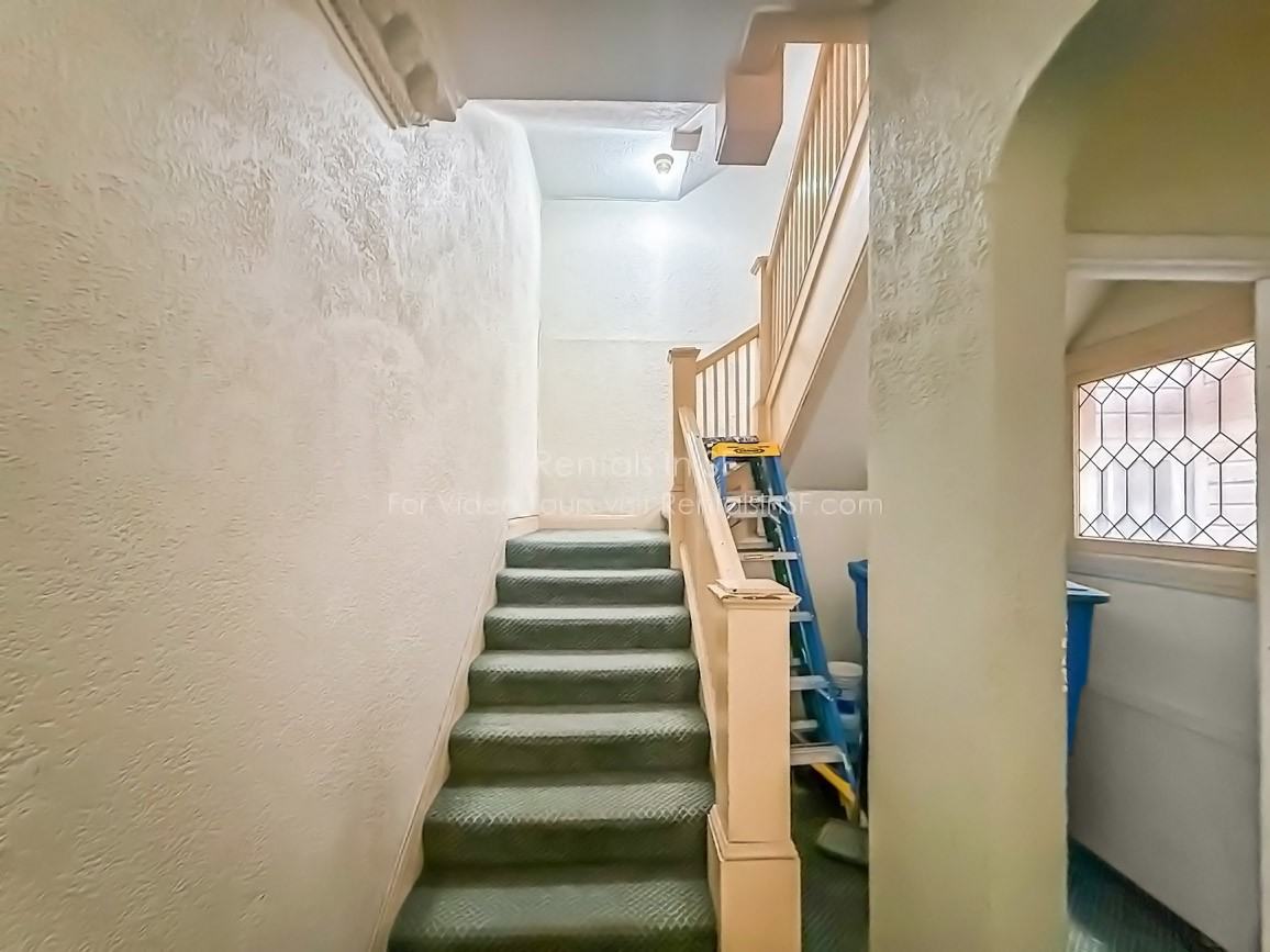 1056 Pacific Ave #4 - Photo 5 of 19