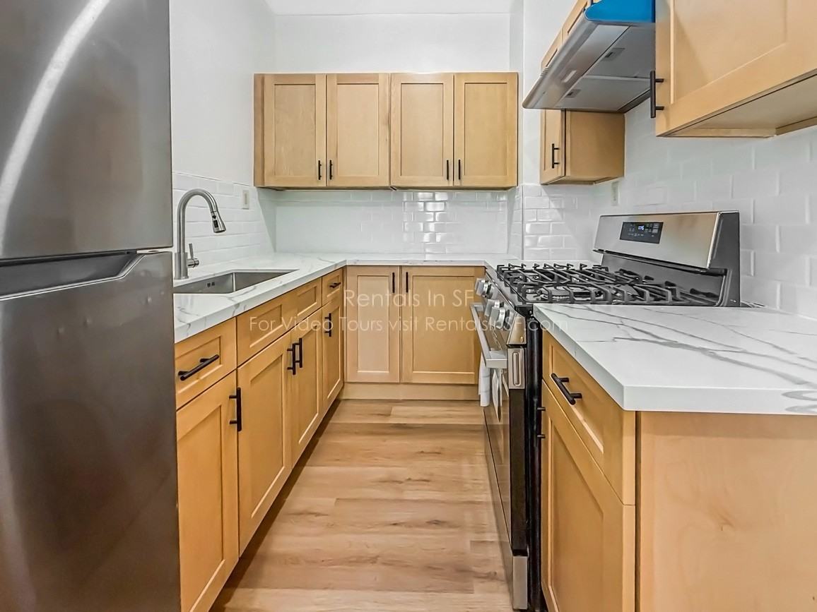 1056 Pacific Ave #4 - Photo 6 of 19